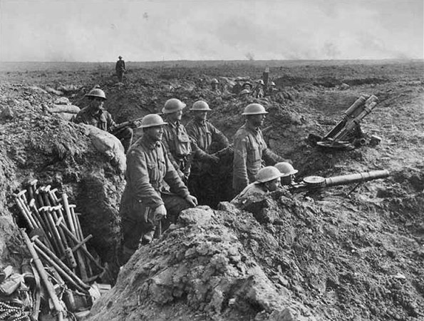 H:\Downloads\Wallpaper\WW1\Compressed photos\c_01-r_In the trenches.jpg