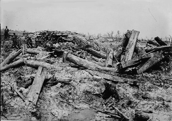 H:\Downloads\Wallpaper\WW1\Compressed photos\c_18-r_German trenches churned by British shells.jpg