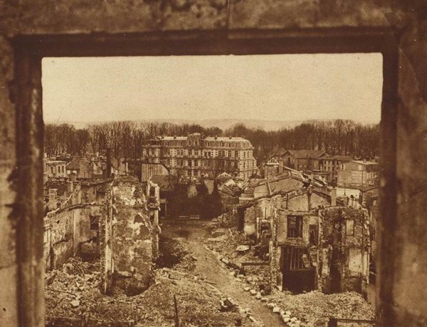 H:\Downloads\Wallpaper\WW1\Compressed photos\c_33-r_Damage at Verdun, France.jpg
