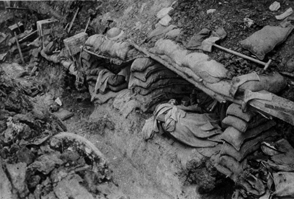 H:\Downloads\Wallpaper\WW1\Compressed photos\c_04-r_A British Trench On The Western Front 1916.jpg